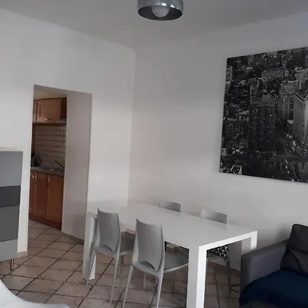 Apartment Spacious Wifi Next To The Port Nice